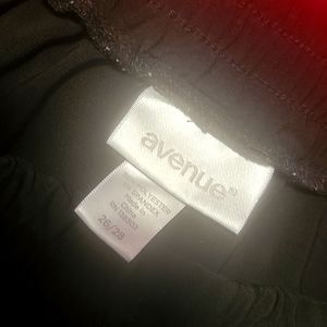 AVENUE Black pants w/pockets 26/28